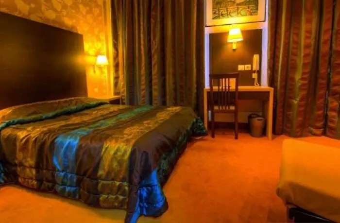 Des Trois Gares Hotel Paris