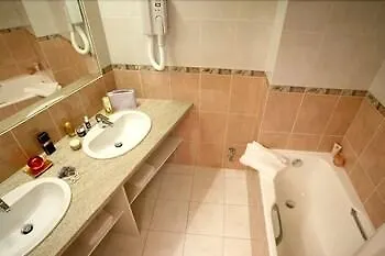 Des Trois Gares Париж