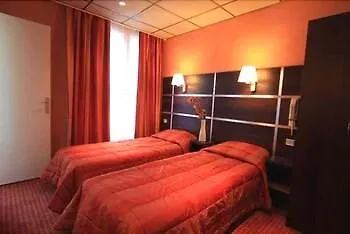 Des Trois Gares Париж