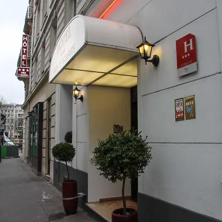 Отель Des Trois Gares