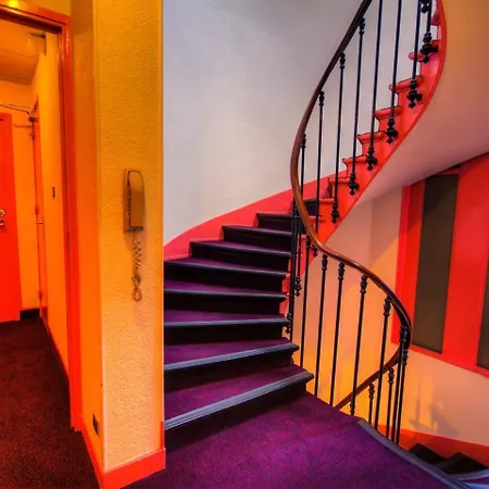 Des Trois Gares Париж