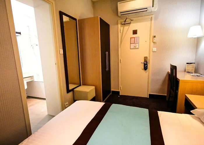 호텔 데 트루아 가르 파리