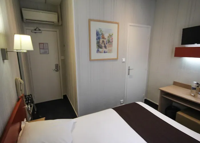 데 트루아 가르 호텔 파리