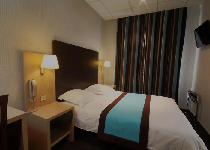 호텔 데 트루아 가르