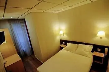 데 트루아 가르 호텔