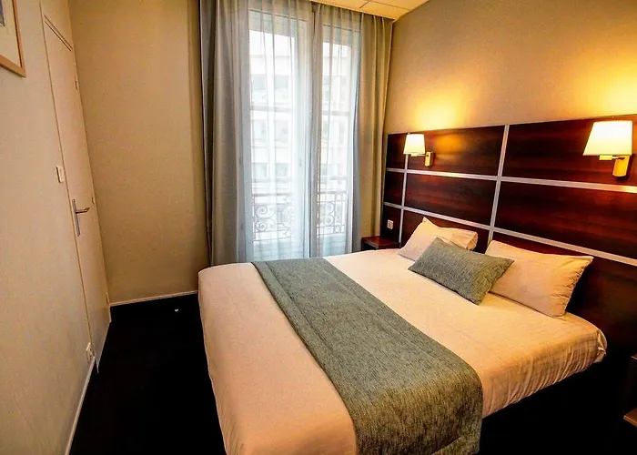 데 트루아 가르 3*