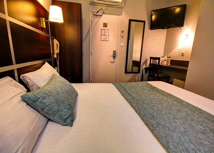 데 트루아 가르 3* 파리