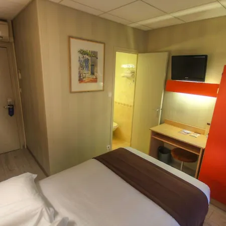 Hotel Des Trois Gares Paris