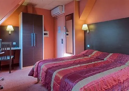 Des Trois Gares Hotel